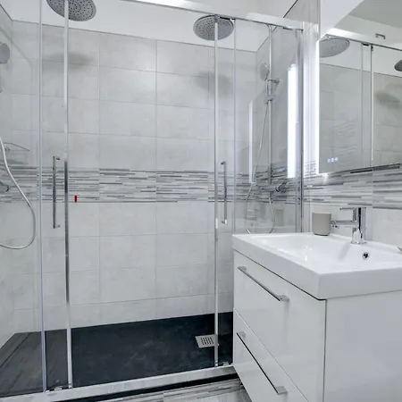 Apartment Virgo - Italian Homing Desenzano del Garda